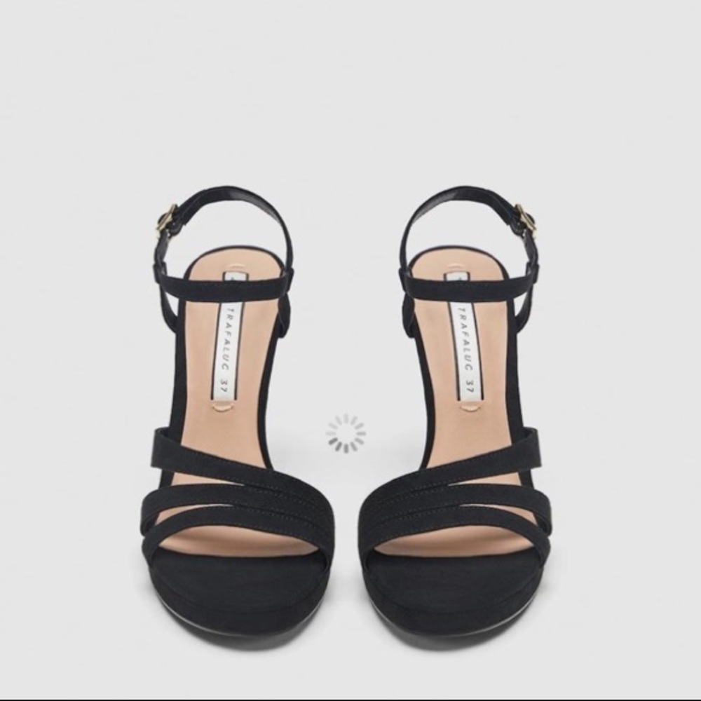 Flash Sale!✨Zara Trafaluc Faux Suede Heels